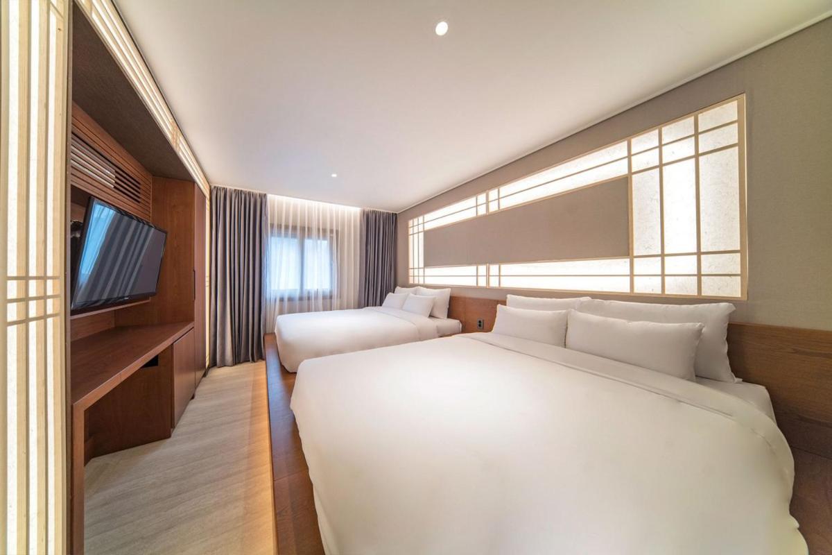 Yeonhwamun Hotel Yeongdeok Bagian luar foto